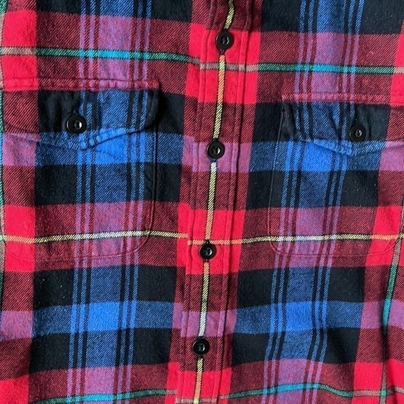 Plaid.. Plaid.. American Eagle Plaid Shirt - Picture 2 of 3